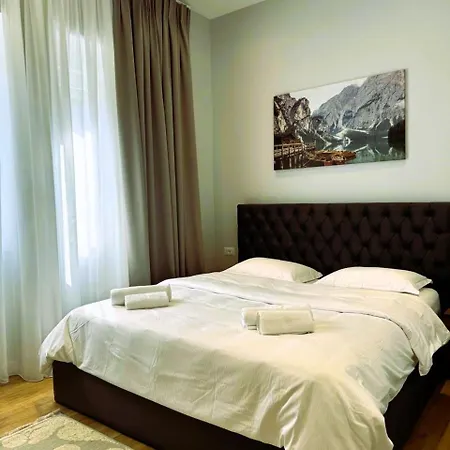 Panto * Тирана