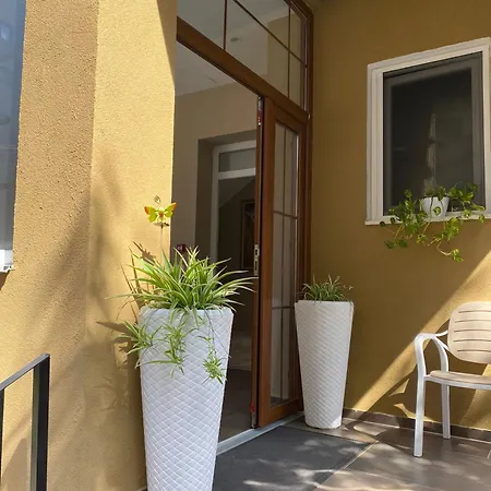 Värdshus Panto Tirana