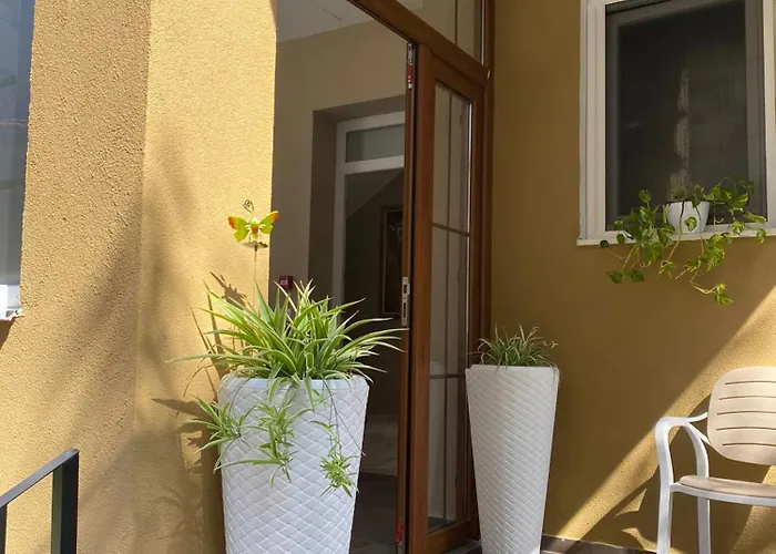 宾馆 Panto 地拉那