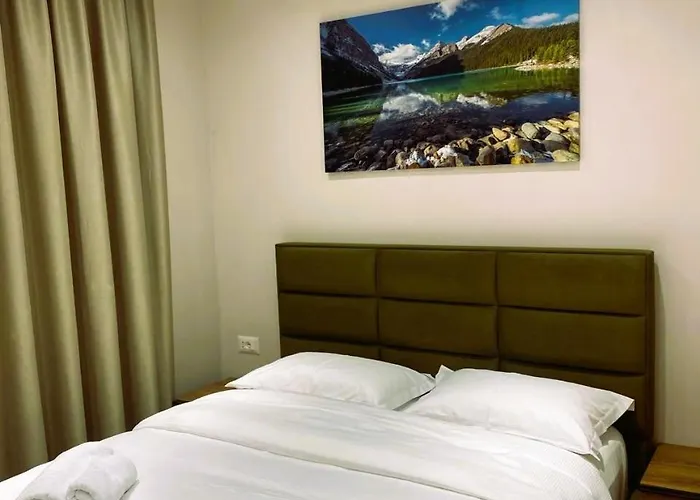 宾馆 Panto 地拉那